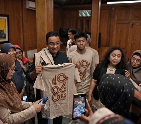 Masa Tenang Pemilu, Anies Baswedan Reuni Bareng Teman SMA di Kediamannnya