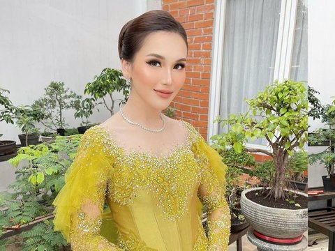 Calon Ibu Persit, ini Deretan Foto-foto Cantik Ayu Ting-Ting dalam Balutan Busana Kebaya