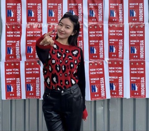 12 Styles of Artists Voting Early in the 2024 Election Abroad, Showing Ink on Their Pinky Finger