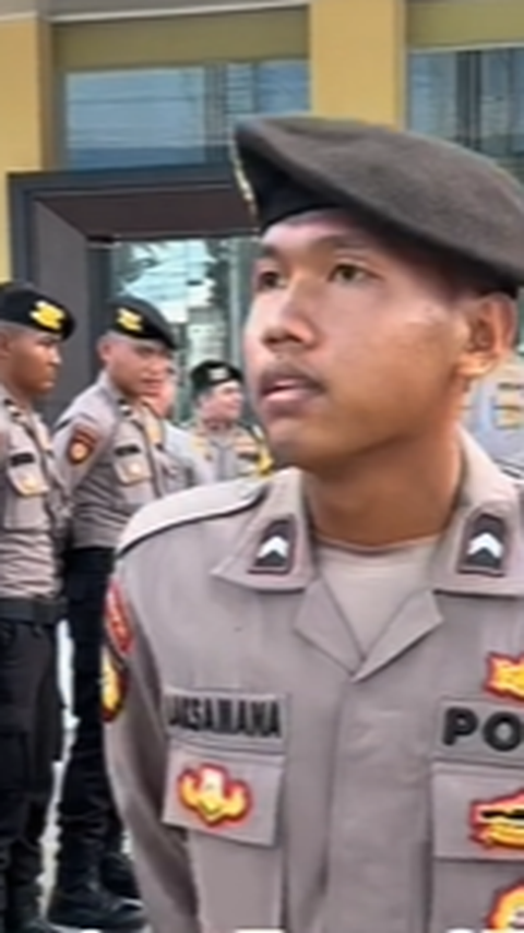 Baru Masuk Polri, Anggota Polisi ini Langsung Jadi 'Jenderal Bintang 4'