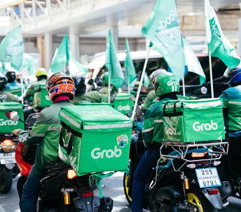 GOTO and Grab Reported to Merge
