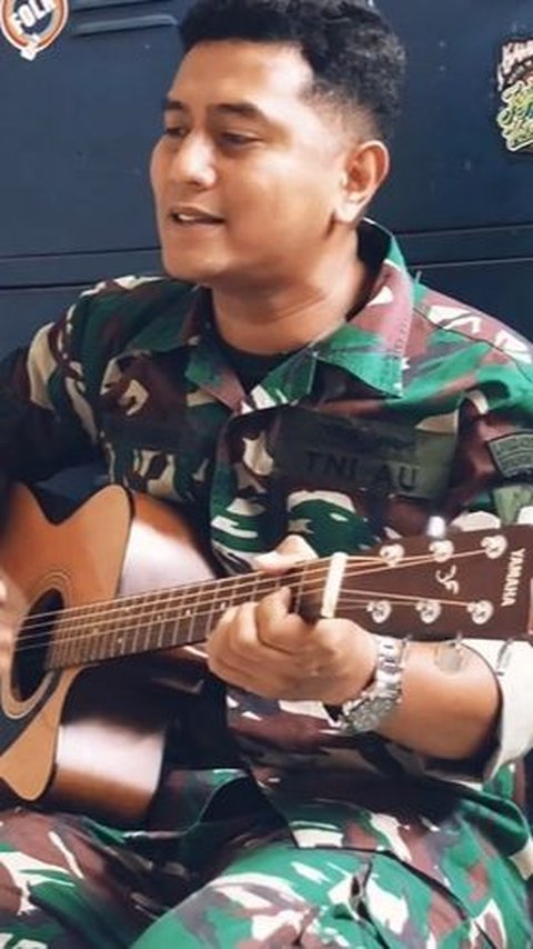 Suara Merdu Prajurit TNI Nyanyi Lagu Dangdut, Disebut Mirip Denny Caknan<br>