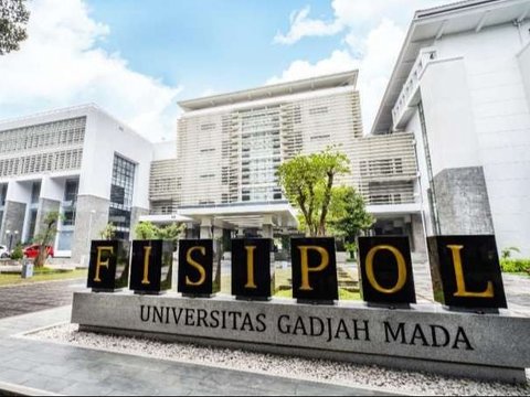 The Beginning of the Call from the Academic Community of Fisipol UGM Asking Mensesneg Pratikno and Ari Dwipayana to 'Return' to the Road of Democracy