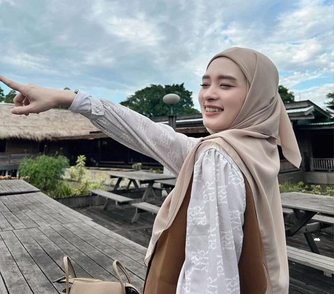 Portrait of Soft Look Inara Rusli with Beige Nuance Outfit