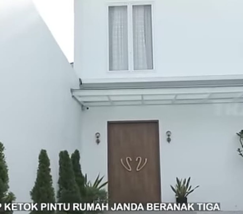 Unik, Potret Rumah Mewah Venna Melinda Ketika Buka Pintu Tamu Langsung Kolam Renang