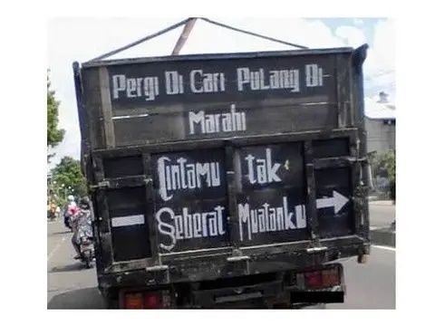 7. Aku tak mampu memuat cintamu yang begitu berat