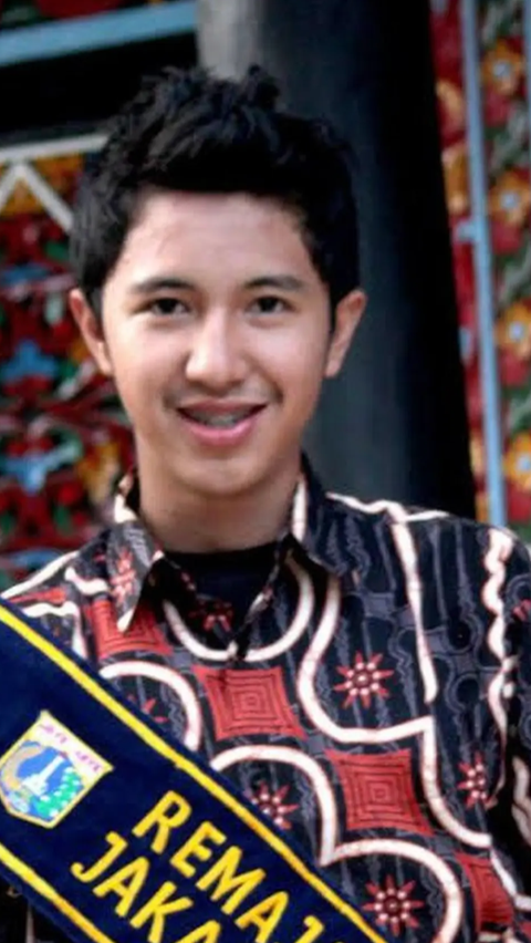 Calon suami Ayu Ting Ting ini menjadi juara Wakil I Putra Remaja DKI Jakarta 2011. Ini paras tampannya saat mengikuti Remaja Ceria.