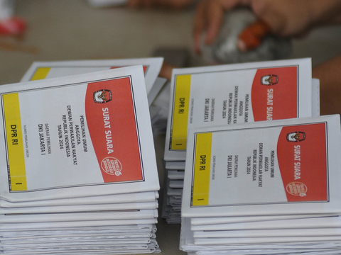 Bawaslu Temukan Dugaan Politik Uang Libatkan Caleg DPR di Jakbar saat Masa Tenang
