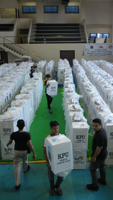 Komisi Pemilihan Umum (KPU) sebaga penyelenggara pemilu terus mematangkan persiapan menjelang pemungutan suara pada 14 Februari 2024. Merdeka.com/Imam Buhori
