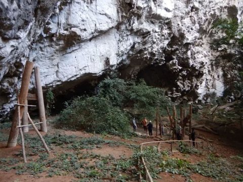 Peti Mati Raksasa Berusia 2300 Tahun Ditemukan di Gua Thailand, Pemiliknya Misterius