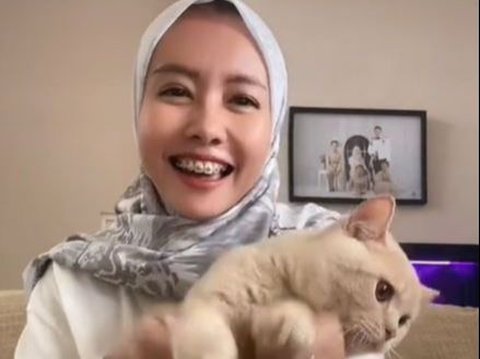 Dikira Istri Ternyata Ibunya, Ini Momen Manis Ibu Bhayangkari Hadiri Pelantikan Taruna Akpol Sang Anak, Wajahnya Curi Perhatian