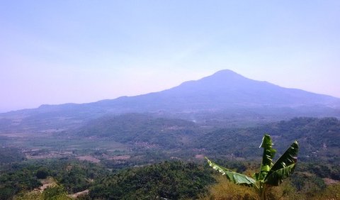 <b>Gunung Tampomas</b><br>