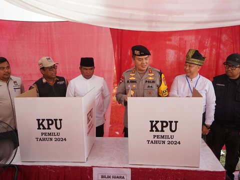 Kapolda Iqbal Keliling Riau, Cek TPS Bersama Ketua KPU dan Bawaslu