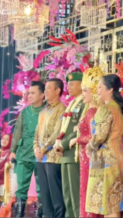 Momen Meriah Pernikahan Cewek Cantik dengan Prajurit TNI, Pangkat Sang Suami jadi Sorotan<br>