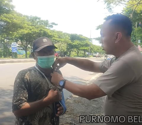 Untuk Menyambung Hidup, Pria Ini Pinjam Uang ke Teman Malah Diusir, Untung Ketemu dengan Ipda Purnomo Langsung Dibantu