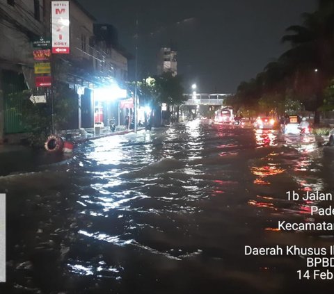 Update Banjir Jakarta: 7 RT dan 21 Ruas Jalan Terendam