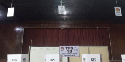 Bak Lomba 17 Agustus, TPS Ini Sediakan Hadiah Gayung hingga Tempat Sampah bagi Pemilih yang Sudah Mencoblos