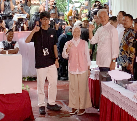 Ganjar Not Curious about Jokowi's Choice: Definitely Choosing 02