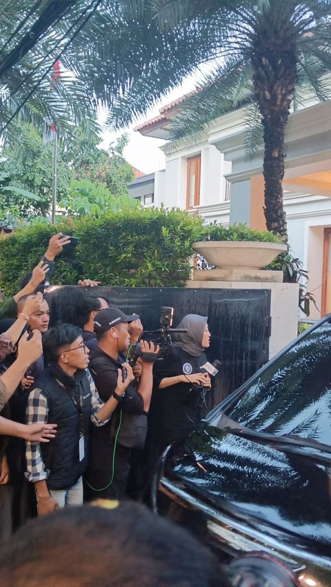 Keluar Rumah JK, Anies-Cak Imin Bungkam Saat Ditanya Wartawan