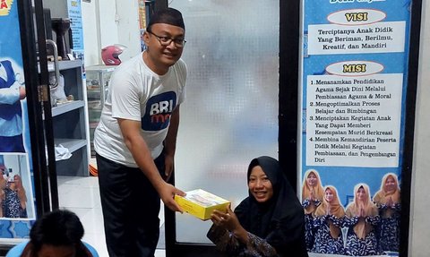 Banjir Demak, BRI Peduli Salurkan Makanan Saji Tiap Hari