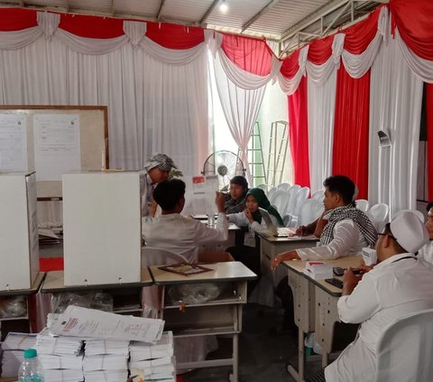 Prabowo-Gibran Menang di TPS Ponpes Tebuireng Jombang