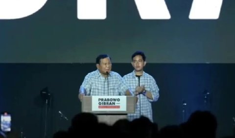 Dalam pidatonya, Prabowo sempat menyapa satu per satu para pendukungnya yang hadir langsung di Istora.