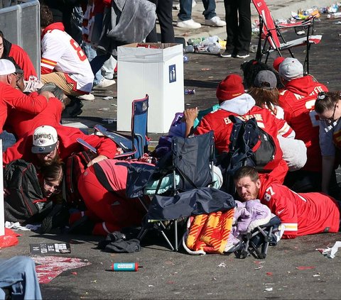 FOTO: Pendukung Kocar-kacir, Begini Mencekamnya Penembakan Saat Pesta Kemenangan Super Bowl di Kansas City