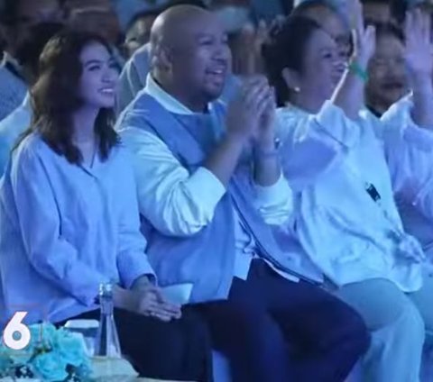 Compact Style of Selvi Ananda and Titiek Soeharto During Prabowo-Gibran's 'Victory' Speech