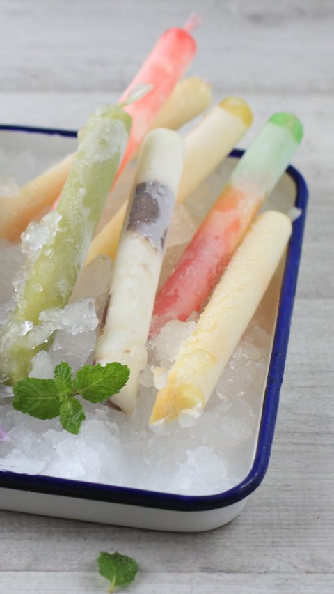 Fresh and Easy-to-Make Ice Pops Recipe, Suitable for Selling Ideas