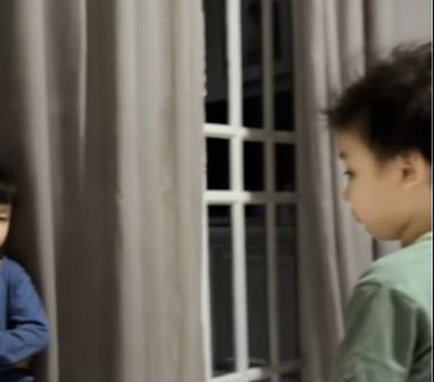 So Sweet, How Older Sibling Punishes Younger Sibling for Being Rude