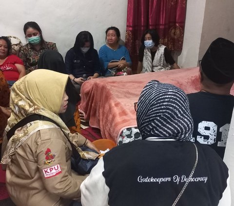 Dua Petugas KPPS di Makassar Meninggal Diduga Kelelahan dan Sesak Napas, Lima Orang Dirawat
