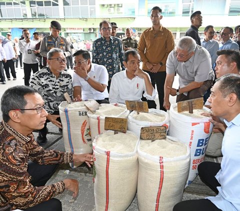Presiden Pastikan Beras SPHP Bulog Sudah Membanjiri Pasar Induk Cipinang