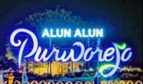 <b>Alun-Alun Purworejo</b><br>