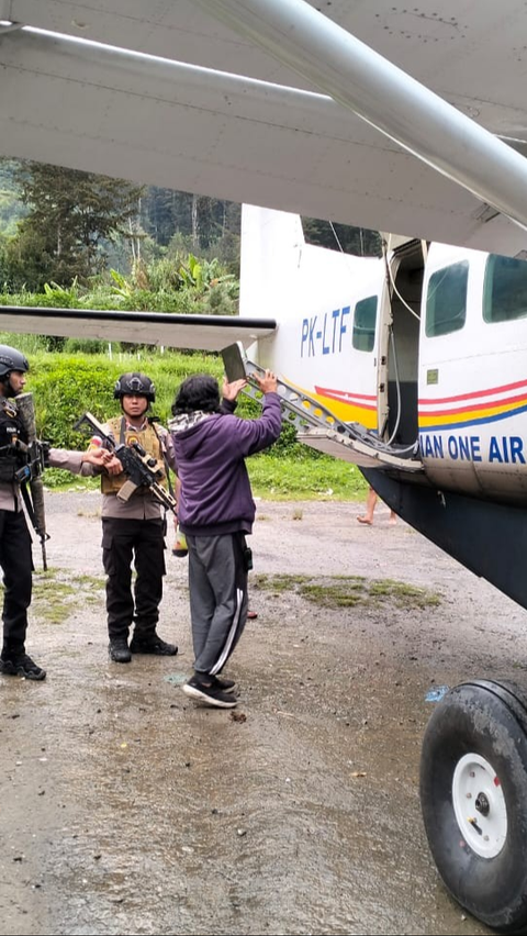 Penampakan Pesawat Caravan Asia One Air yang Ditembaki OTK di Puncak Papua