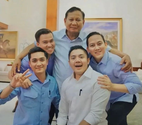 Pasangan ini berharap kelak anaknya memiliki karakter seperti Prabowo Subianto yang tegas dan merakyat.<br>