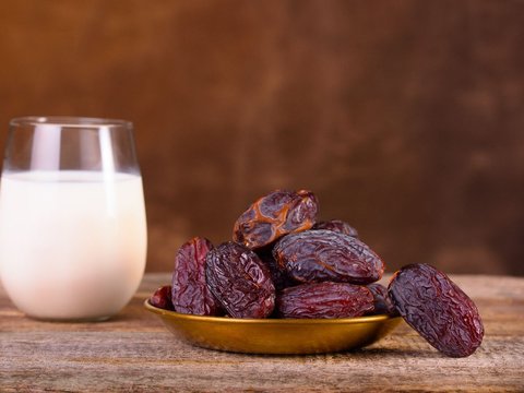 Practical and Delicious Date Milk Recipe that is Rich in Benefits