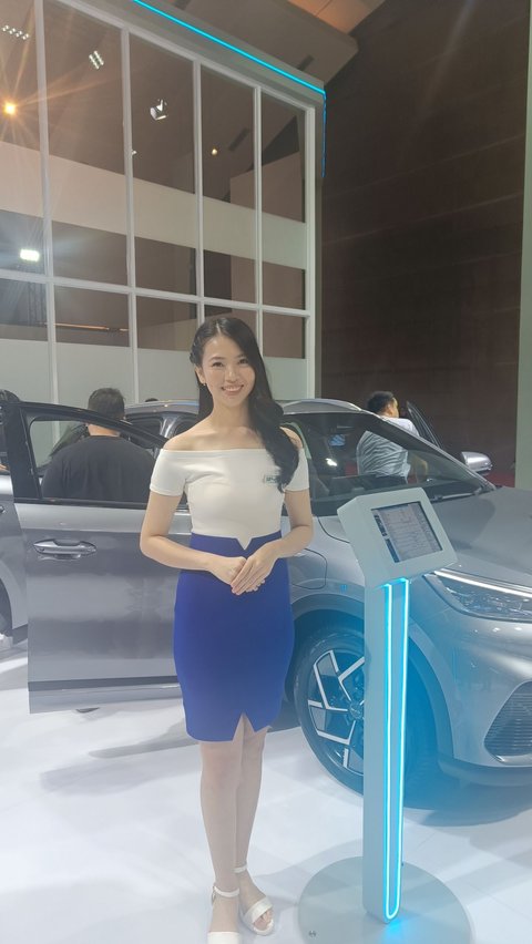 Lebih Besar dari UMR Jakarta, Ternyata Segini Penghasilan SPG Cantik di Pameran IIMS 2024