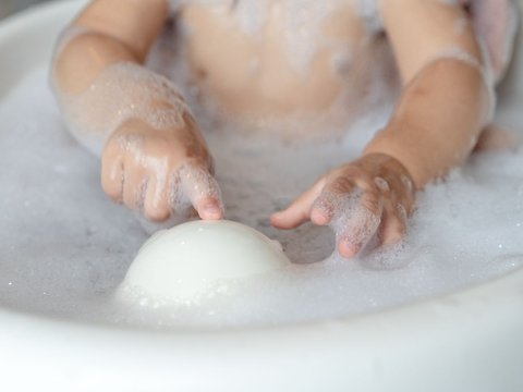 Antiseptic Soap Turns Out to Be Dangerous for Toddler's Skin