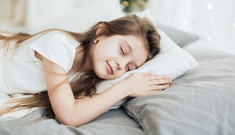 <b>1. Pastikan Anak Tidur Cukup </b>