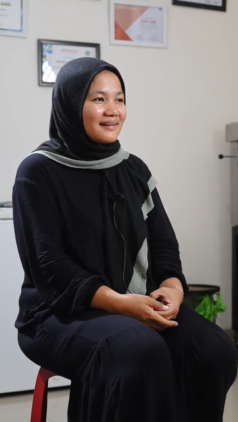 <b>Pantang Nyerah Walau Pernah Rugi, Ini Cerita Ibu Rumah Tangga di Bogor Usaha Kue Sederhana Omzetnya Capai Rp 40 Juta</b>