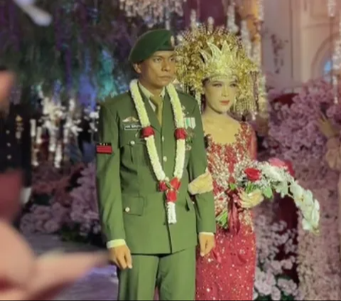 Pernikahan Tamtama TNI Tamunya Jenderal, Sosok Sang Istri Curi Perhatian