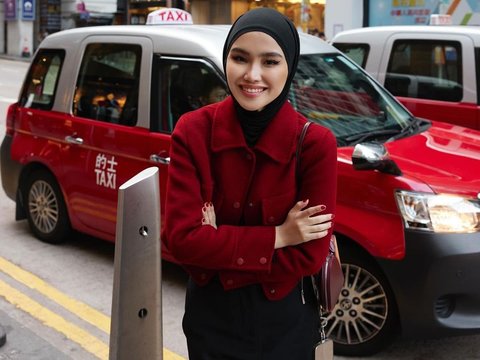 Classy Style Ideas for Hijabers with Bold Red and Maroon Touches