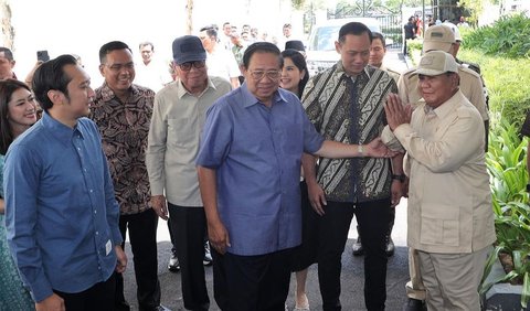 <b>Pujian SBY Untuk Mayor Teddy</b>