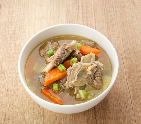 Recipe for Homemade Beef Ribs Soup that Stimulates the Appetite