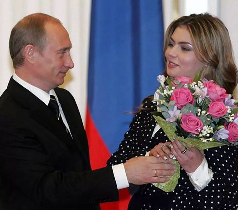 Revealed New Lover of Russian President Vladimir Putin Turns Out to be an Indonesian Literature Graduate Woman