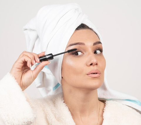 Demi Kulit Wajah yang Sehat, Ini Pentingnya Memahami Masa Kedaluwarsa Makeup