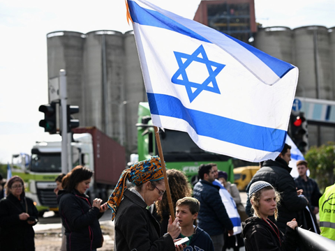 FOTO: Gara-Gara Provokator Rabi Radikal Dov Lior, Demo Warga Israel yang Sepakat Larang Total Bantuan Kemanusiaan ke Gaza Capai 70 Persen