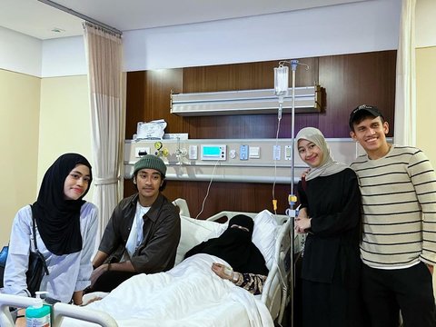 Ummi Pipik Diinfus Terbaring di Rumah Sakit, Pasangan Pengantin Baru Bikin Salfok