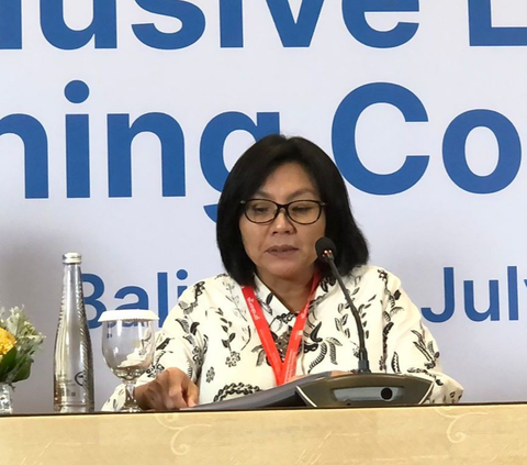 Direktur Eksekutif Manajemen Pelaksana Program Kartu Prakerja Denni Purbasari, di Bali (6/7/2023). Manajemen Pelaksana Program Kartu Prakerja sukses menyelenggarakan konferensi internasional bersama The UNESCO Institute for Lifelong Learning di Bali.