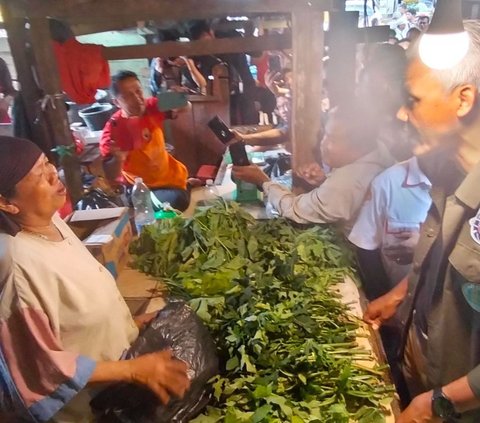 Blusukan di Pasar Palembang, Ganjar Pranowo Kaget Harga Daging Mahal
